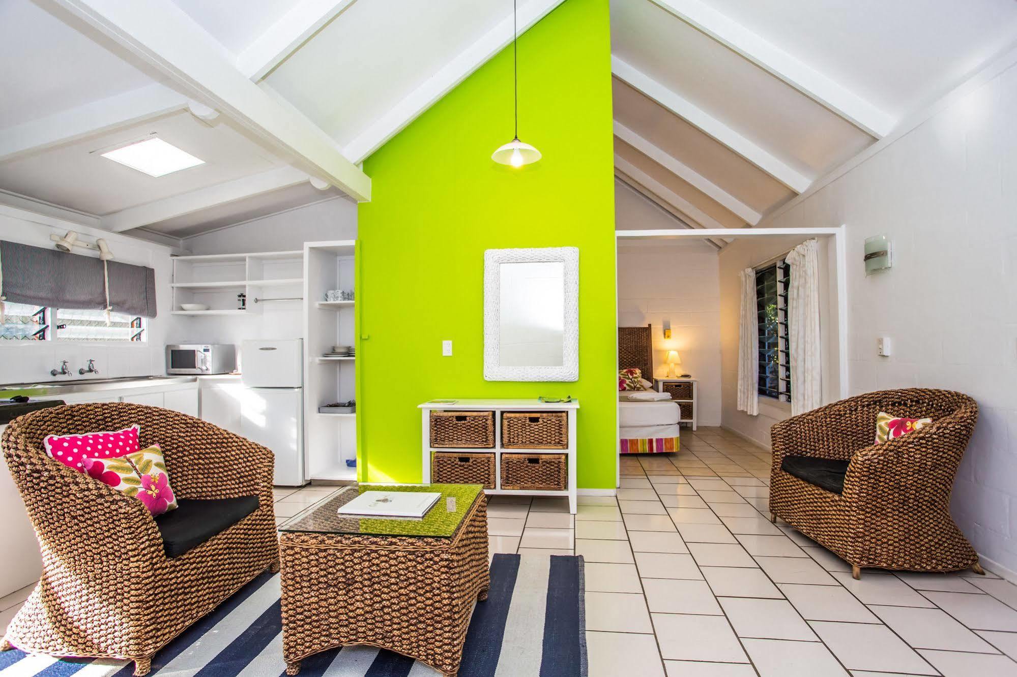 The Black Pearl Beachside Apartments Rarotonga Exterior photo